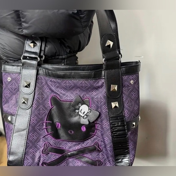 HELLO KITTY ANGRY SKULL BLACK AND PURPLE TOTE BAG NEW Christmas - Picture 5 of 9